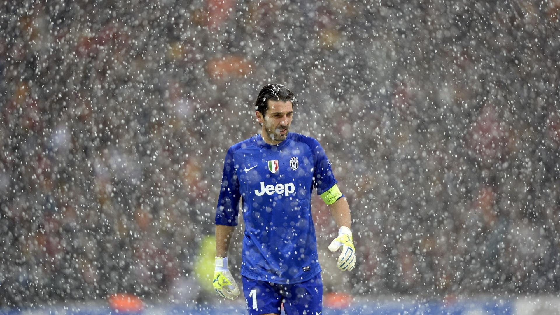 加克波持续制造杀伤，那不勒斯掀翻里昂，当新马拉多纳遇上旧秩序