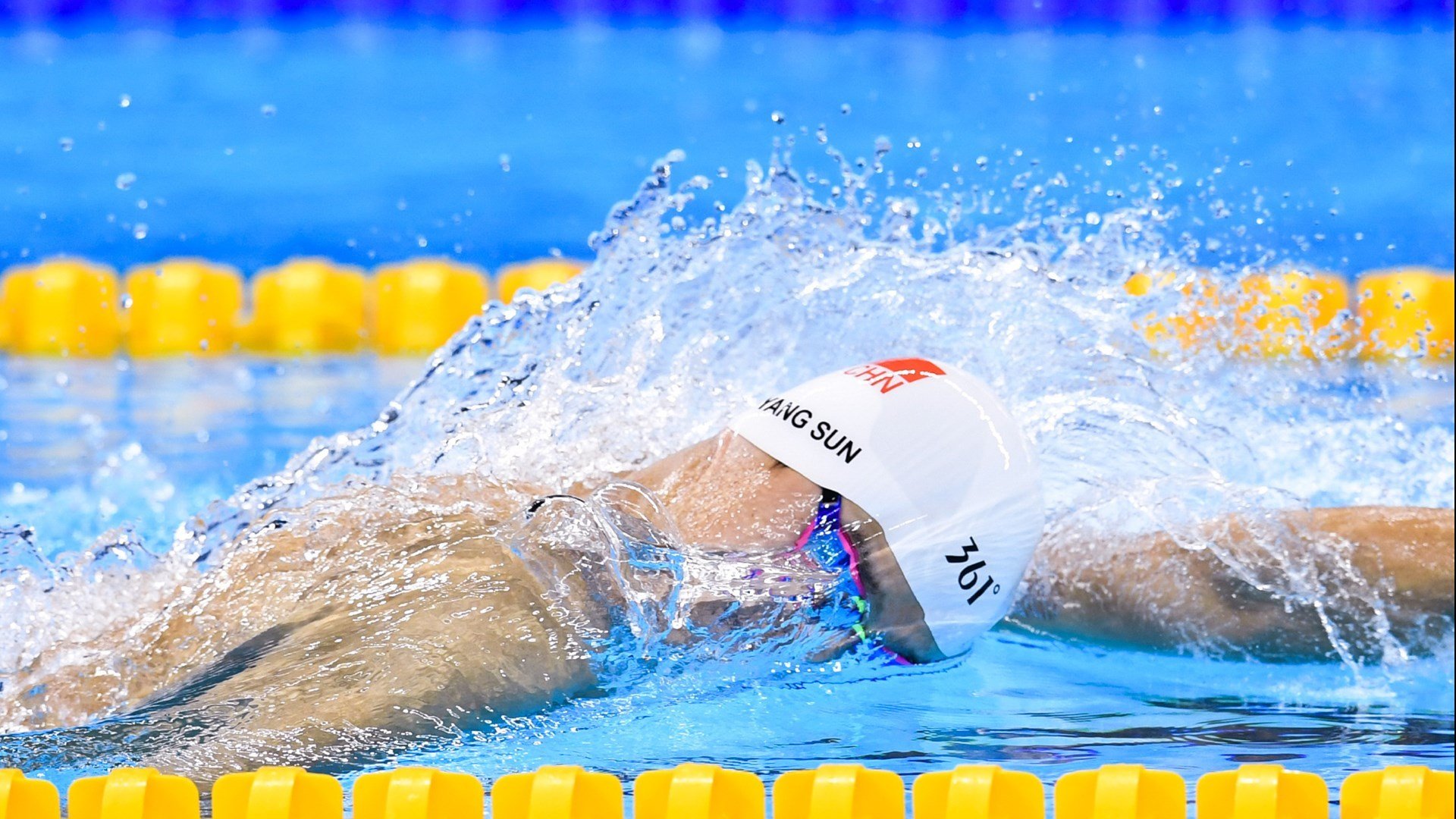 世界杯之夜,詹姆斯在焦点战中证明自己