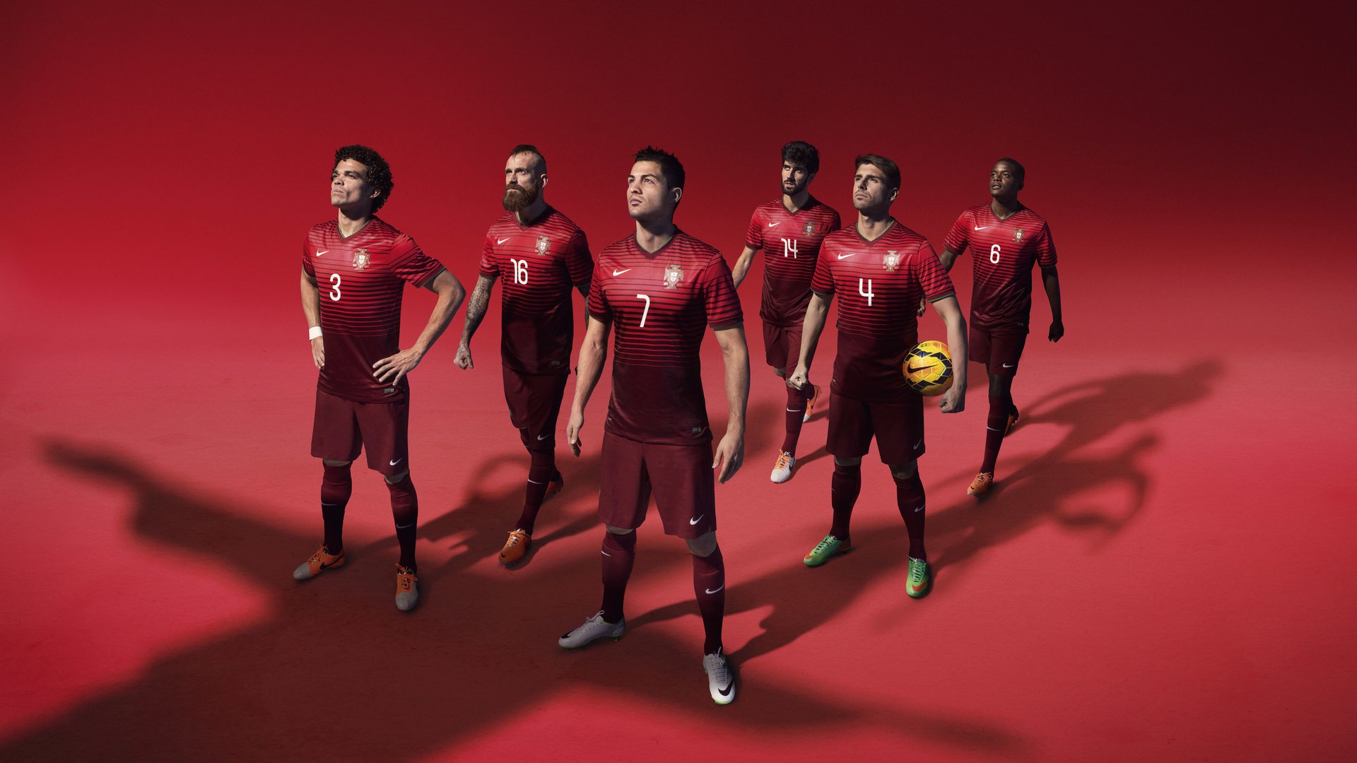 埃及轻取丹麦，C罗在美加墨世界杯接管比赛，黄昏与黎明的交接仪式